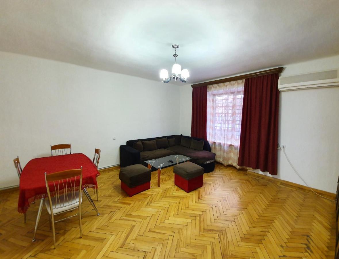 يريفان Cozy Apartment Near Opera House المظهر الخارجي الصورة